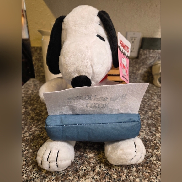 Peanuts Musical Dancing Plush Snoopy - Picture 2 of 2